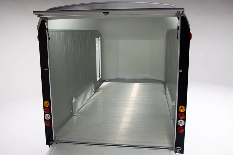 CUNI ONNE ROCKET XL enclosed aluminum & fiberglass trailer - Image 3
